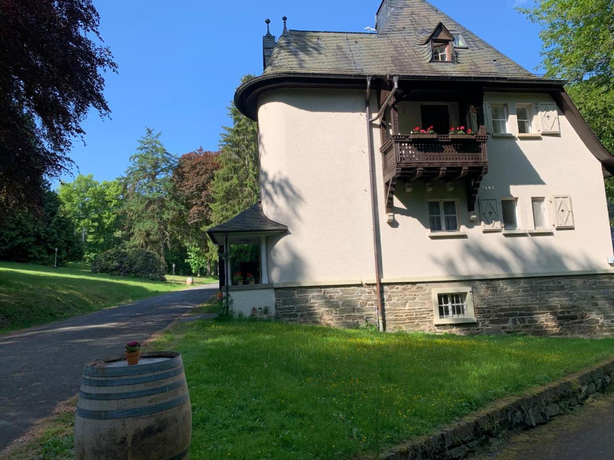 Apartment Haus Rheinberg Gaestehaus *
